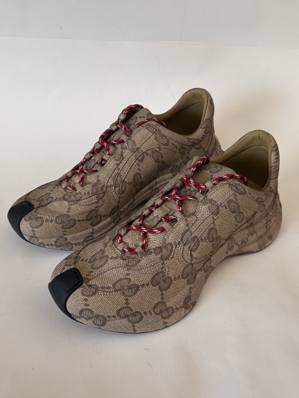 GUCCI Men's Run Monogram Sneakers Size 10 (US) NIB 721116 AABEB 9742